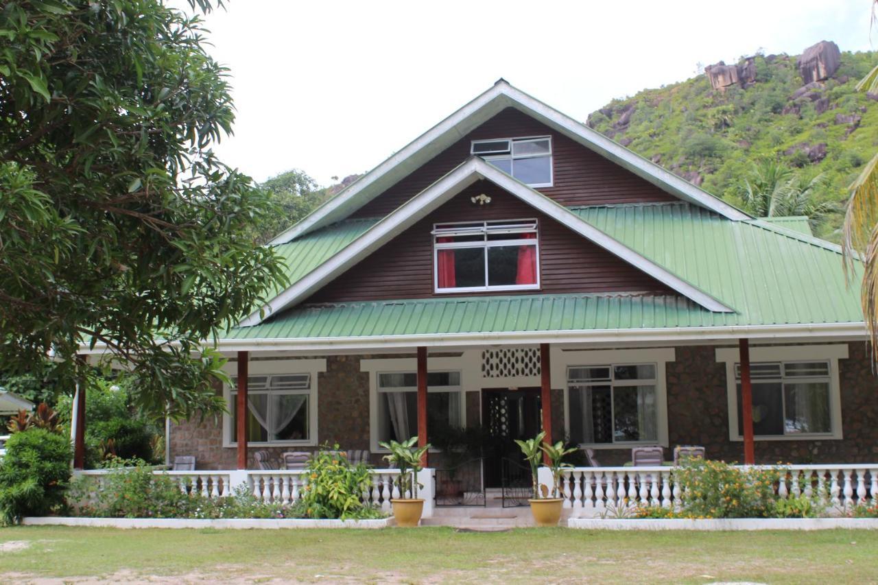 Le Chevalier Bay Guesthouse Anse Lazio Exterior photo